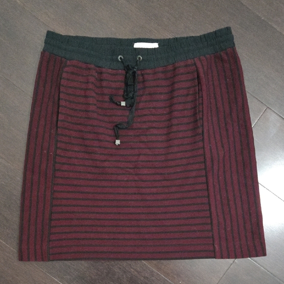 Lou & Grey Dresses & Skirts - Lou & Grey Burgundy and Black Striped Pencil Skirt